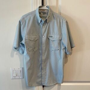 AFTCO men’s shirt size medium. Like new condition